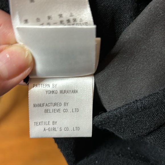 MASTERMIND FEMME A-girl’s navy sweatshirt size medium. - Picture 7 of 7